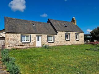Holiday home in Ploumilliau with barbecue, cleaning included - Ploumilliau - 9