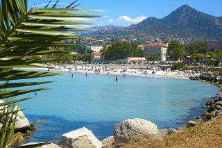 Apartment in Île Rousse near Sandy Beaches, cleaning included - LʼÎle-Rousse - 0