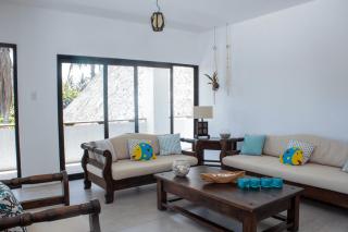 Casa de Las Piñas - 1