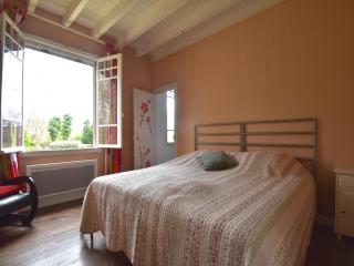 Mansion in Charrin by Loire with Pool, cleaning included - 8