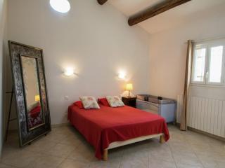 Vineyard Villa in Montfrin, cleaning included - Montfrin - 6