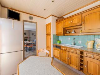 Montaigu Garden Getaway Home, cleaning included - Montaigu - 6