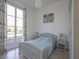 Holiday Home in Bayeux near the Sea, cleaning included - Sainte-Honorine-des-Pertes - 7
