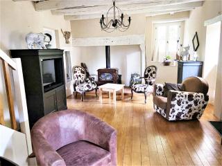 Holiday Home in Altillac with Pool and Garden, cleaning included - Altillac - 0