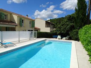 Splash & Serenity by the Pool, cleaning included - La Tour-sur-Orb - 9