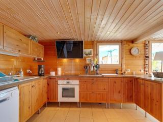 Holiday Home in Le Cheylard with Fireplace, cleaning included - Le Cheylard - 9