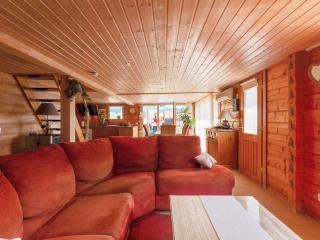 Holiday Home in Le Cheylard with Fireplace, cleaning included - Le Cheylard - 2