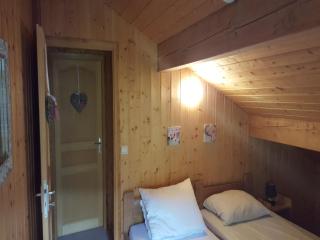Chalet in Les Gets near Ski Bus & Sauna, cleaning included - Les Gets - 3