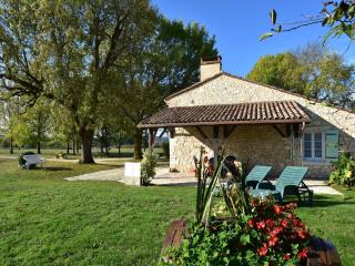 Family Retreat in Saint-Nexans, cleaning included - Saint-Nexans - 9