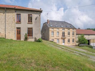 Vintage holiday home with private garden, cleaning included - Nouart - 2