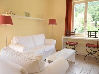 Apartment in Montbrun near Mont Ventoux, cleaning included - Montbrun-les-Bains - 3