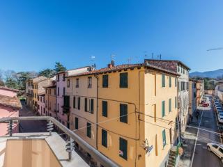 Simple Convenient 3 bedrooms apartment - Lucca - 0