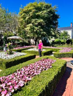 Across The INN Entire Colonial House with lovely porch & extremely fast Wi-Fi - Washington, Virginia - 9