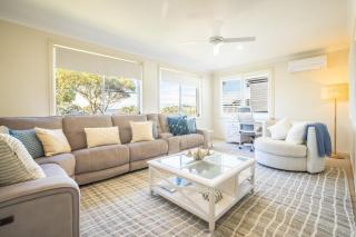 16 Grandview Cl - water views, air con and Wi-Fi - Soldiers Point - 7