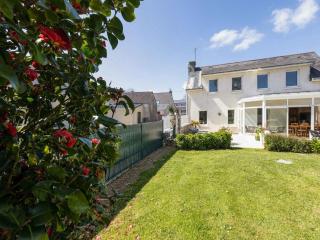 Montaigu Garden Getaway Home, cleaning included - Montaigu - 1