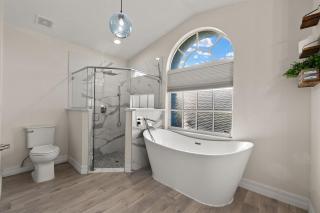 LUXURIOUS Large Open Ocean Blue Pool Vacation Home - Cape Coral - 8