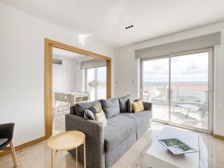 Apartment in Portugal near São Martinho Beach, cleaning included - Salir do Porto - 2