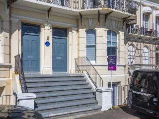 Apartment in Folkestone near Sandgate Beach, cleaning included - Folkestone - 3