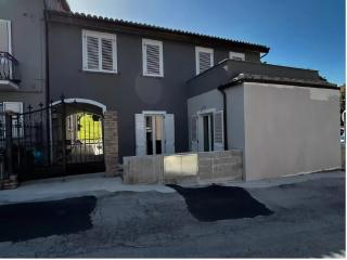 Apartment in Esanatoglia near Apennines Trails, cleaning included - Esanatoglia - 4