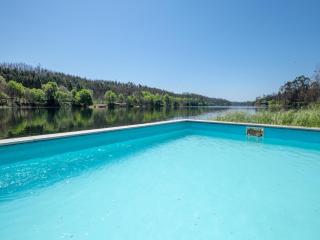 Mansion in Dão Valley by River Beach, cleaning included - Treixedo - 6