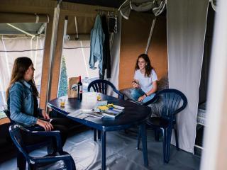 Nice tent lodge on a campsite, cleaning included - Medernach - 0