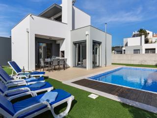Villa near Obidos Lagoon and Surf Beaches, cleaning included - Foz do Arelho - 0