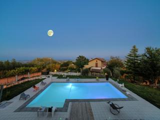 Apartment Tavullia with Pool & Coast, cleaning included - Tavullia - 0