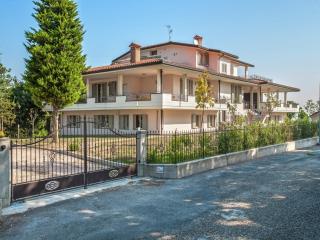 Apartment Tavullia with Pool & Coast, cleaning included - Tavullia - 2