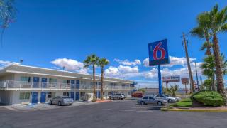 Las Vegas, NV - Boulder Highway - Las Vegas - 6