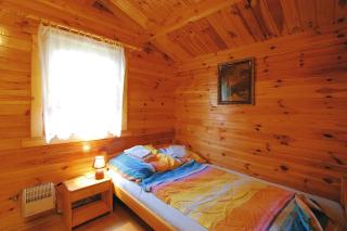 Holiday home close to the lake shore, Dabrowica, cleaning included - Dąbrowica - 5