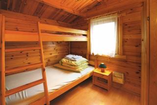 Holiday home close to the lake shore, Dabrowica, cleaning included - Dąbrowica - 4