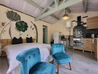 Retraite paisible en maisonnette au bord d'un lac - FR-1-839-3 - La Coquille - 0