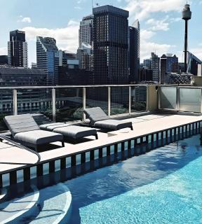 Elegant Hyde Park View Retreat With Gym & Rooftop Pool - Sydney - 4