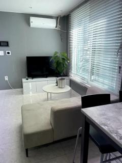 Bright Peaceful 1 BR apt Gangnamdaechi - Seul - 0