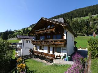 Chalet in Mayrhofen near Ski Slopes, cleaning included - Mayrhofen - 9
