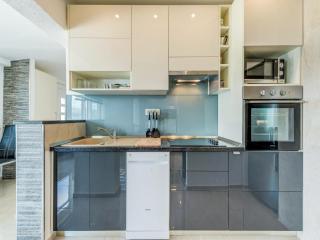 Apartment in Trogir near the Beach, cleaning included - Trogir - 7