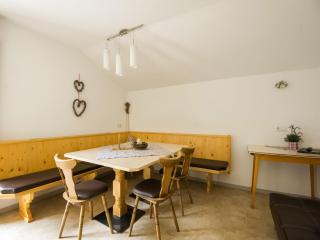 Apartment in Hainzenberg near Ski Lift, cleaning included - Hainzenberg - 2