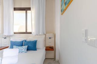 Housekeep, Breakfast & Beach Club at Cana Rock - Punta Cana - 2