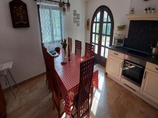 Welcoming holiday home near lake, cleaning included - Nemesgulács - 8