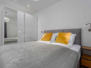 Luxury Beachfront Krk Apartments with Terrace - One Bedroom Apartment with Terrace - Krk - 3