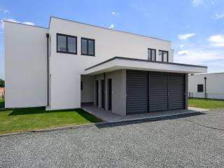 Apartment Near Golf Course, cleaning included - Zsira - 5