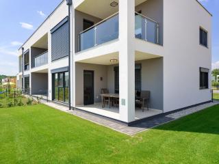 Apartment Near Golf Course, cleaning included - Zsira - 6