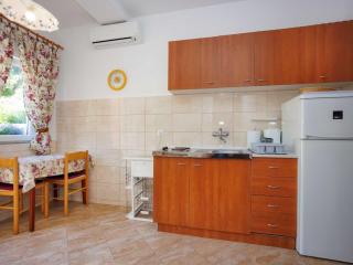 Beachfront Cozy Krk Apartment with Balcony - One Bedroom Apartment with Balcony - 7