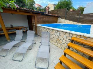 Apartment in Dramalj near Beach and Pool, cleaning included - Dramalj - 1