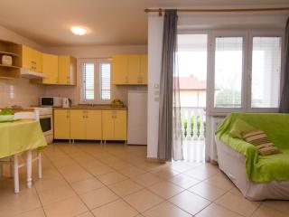 Refined and Timeless Krk Apartment with Terrace - Two Bedroom Apartment with Terrace - Krk - 2