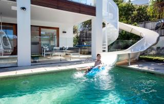 ULTIMATE NOOSA Six Bedroom Luxury with WATERSLIDE! - Sunrise Beach - 9