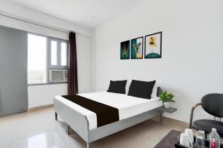 Super HOTEL O SHARDA RESIDENCY - Greater Noida - 3