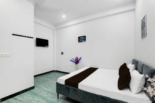 Hotel O A.R Palace - Bhauli - 0