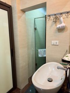 Wanderlust Comfort & Free Netflix in Hoan Kiem - Hanói - 9
