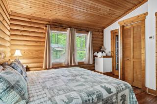 Hot Tub, Close to Everything, Deer View - Sevierville - 4